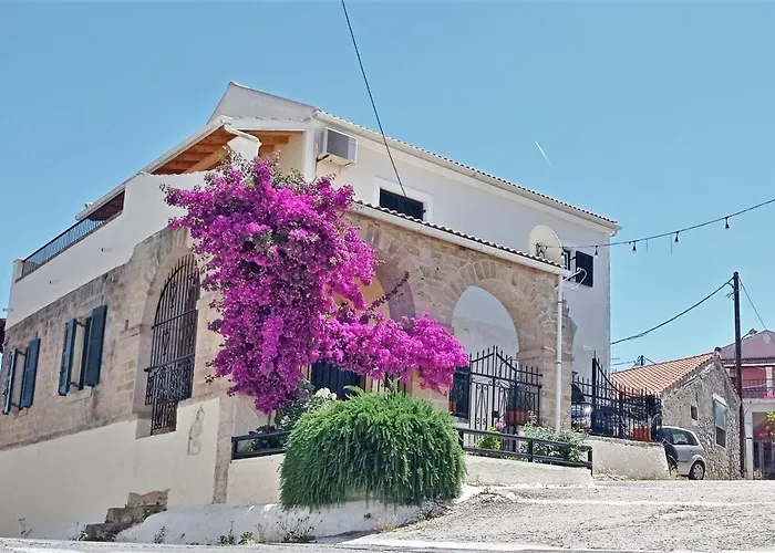 The House With The Arches *