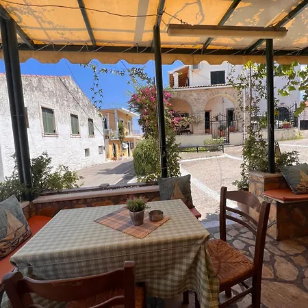 Дом отдыха The House With The Arches *